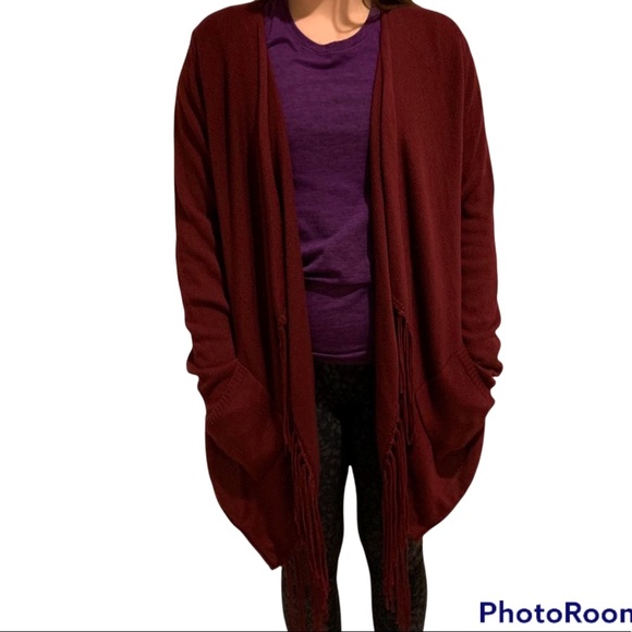 Lovestitch deep red burgundy sweater fringe pockets medium Love Stitch - Picture 3 of 11